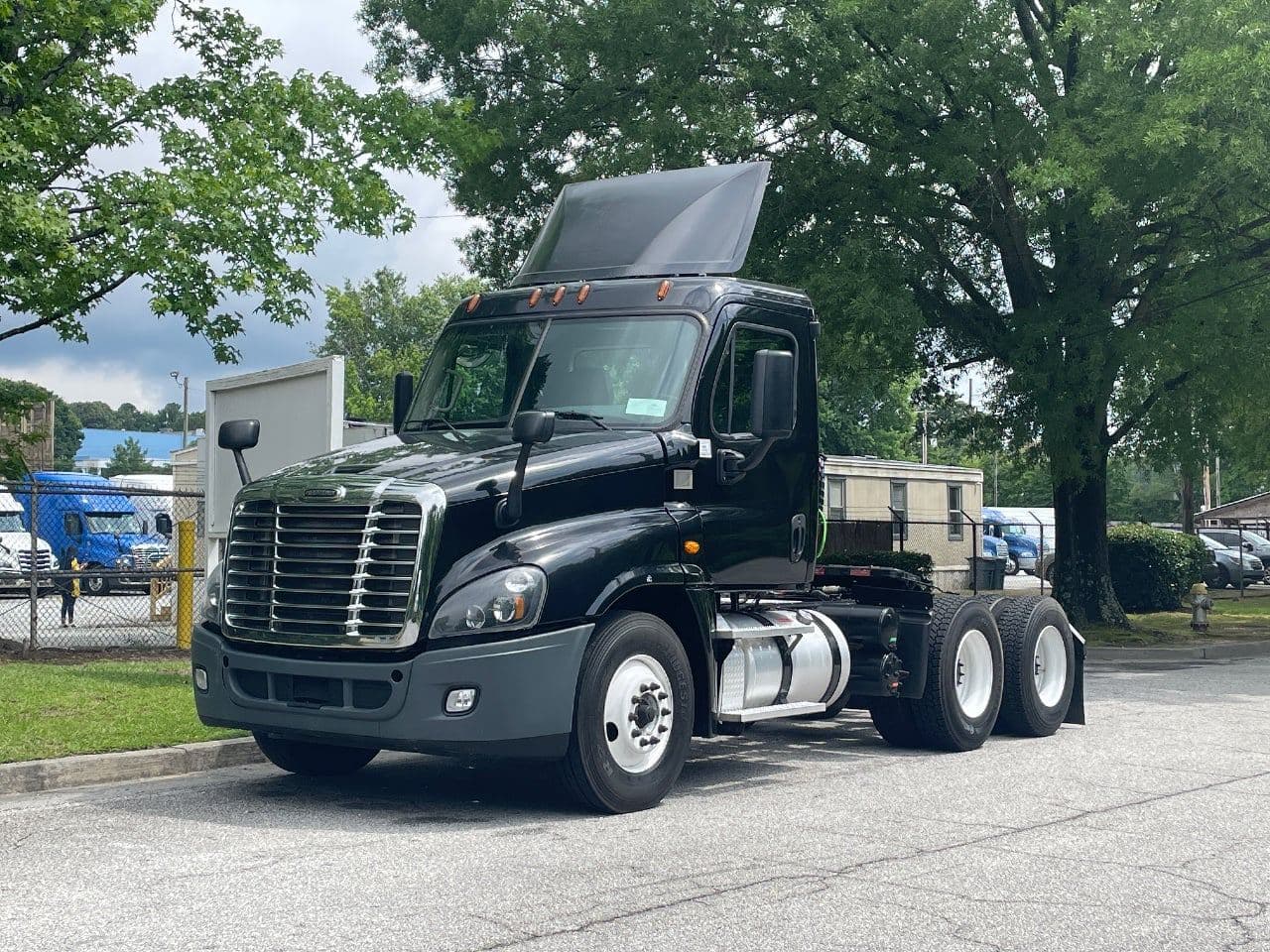 2018 Freightliner Cascadia 125 image 15