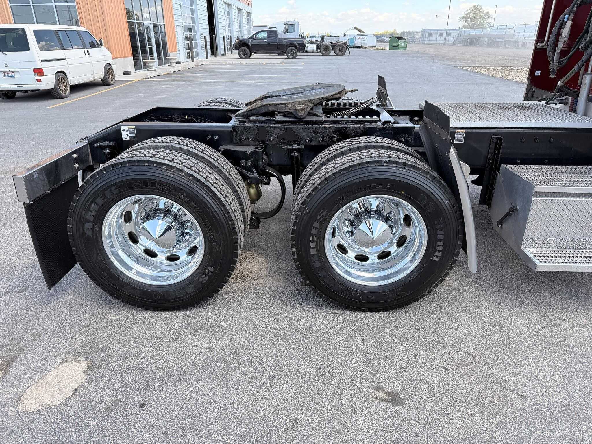 Used 2020 PETERBILT 389 Conventional - Sleeper Truck in Heyburn, ID image 38