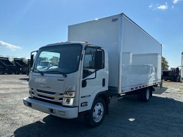 2025 Isuzu NRR image 6