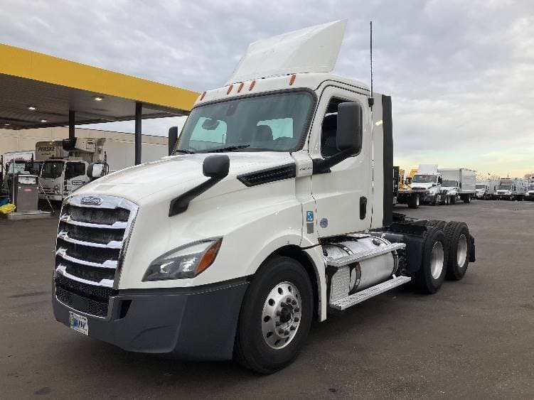 2019 Freightliner Cascadia image 3