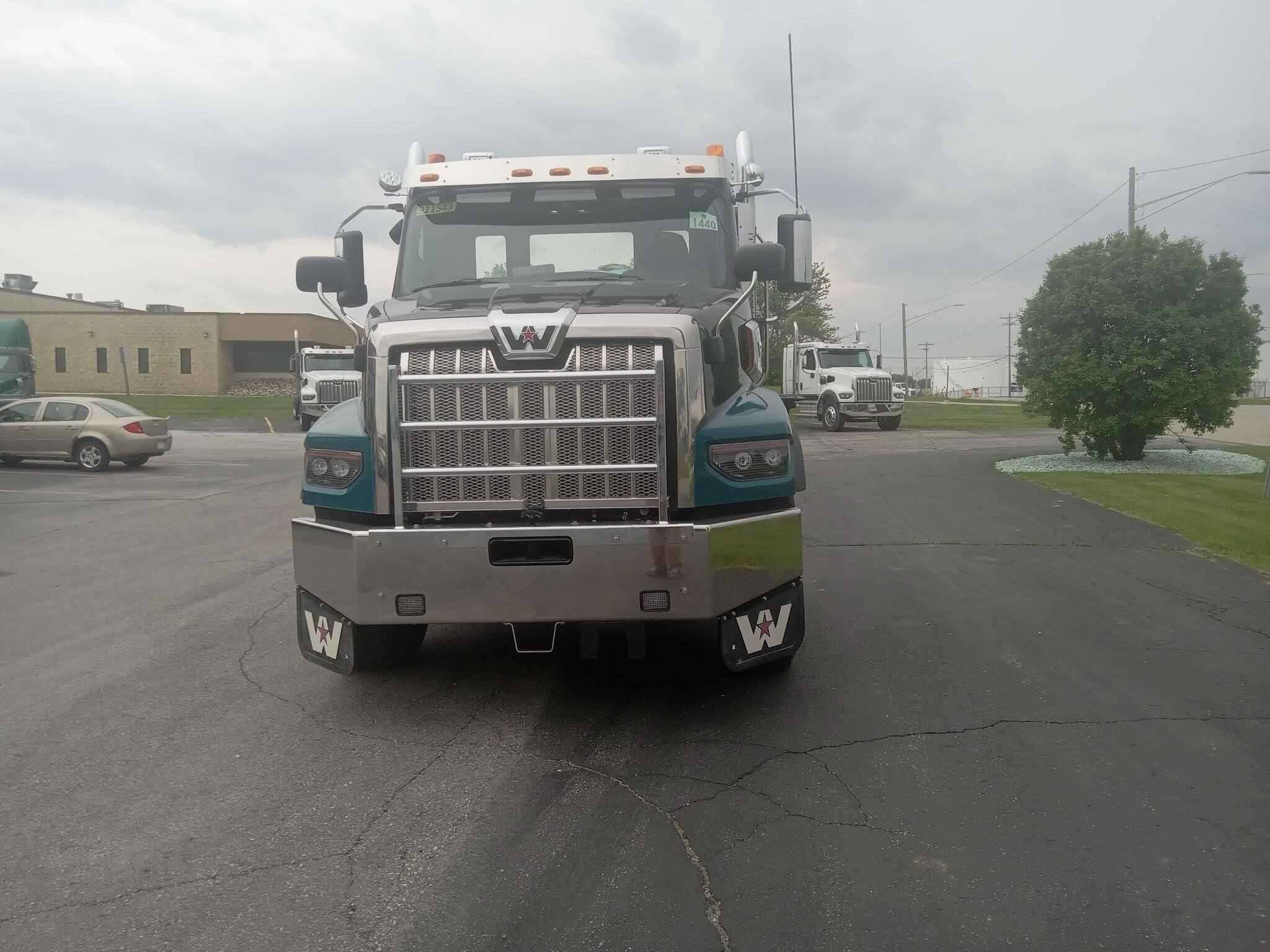 2026 Western Star 49X Chassis image 3