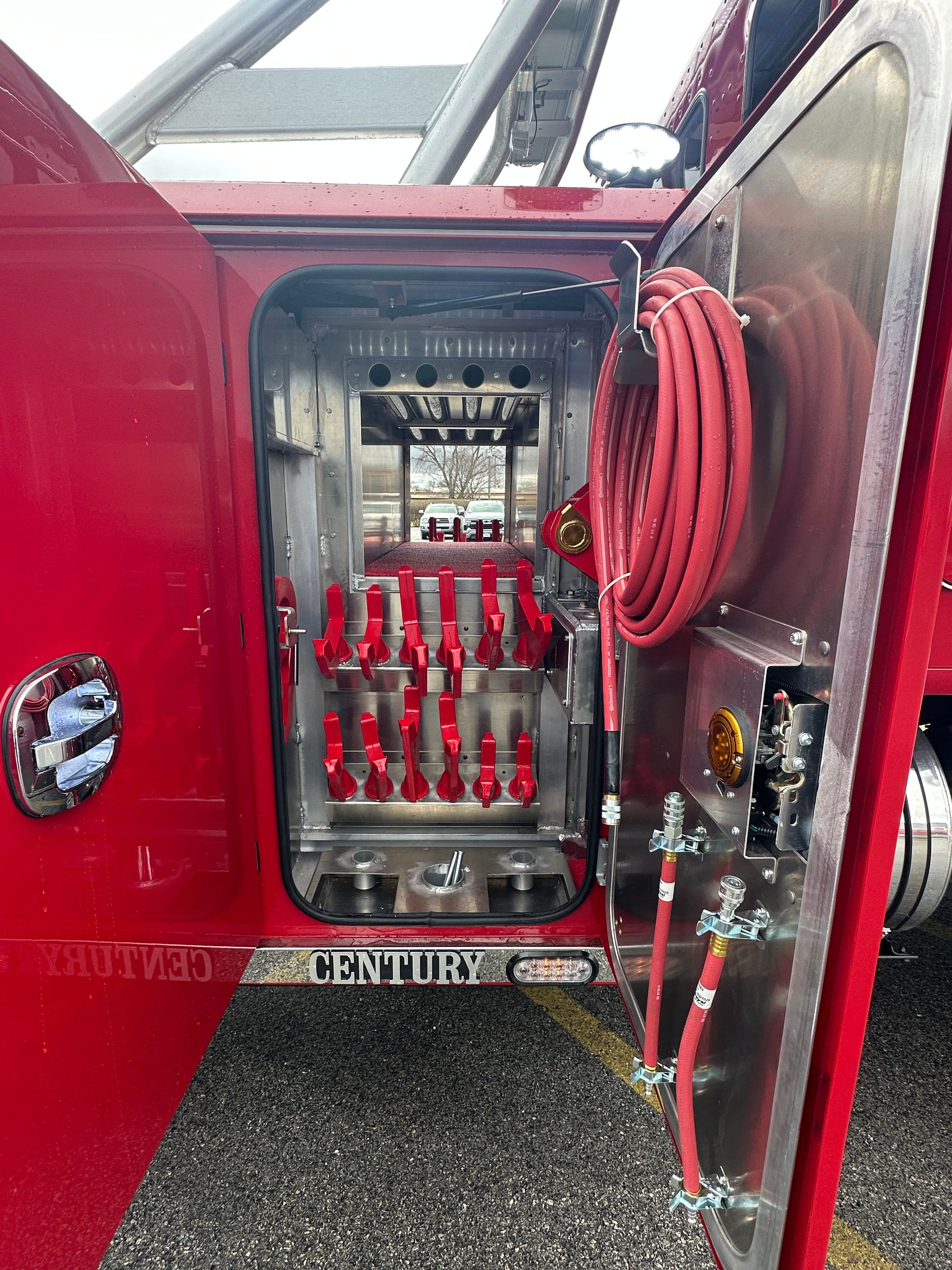 2025 Kenworth T880 with a Century 5130 image 28