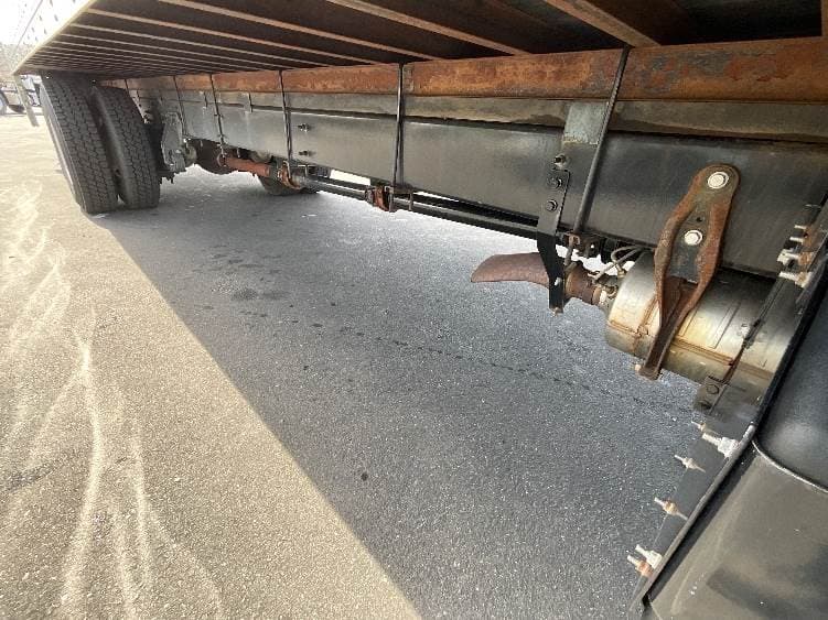 2022 International MV607 Box Truck - 220HP, 6 Speed Automatic, Roll up Door image 14