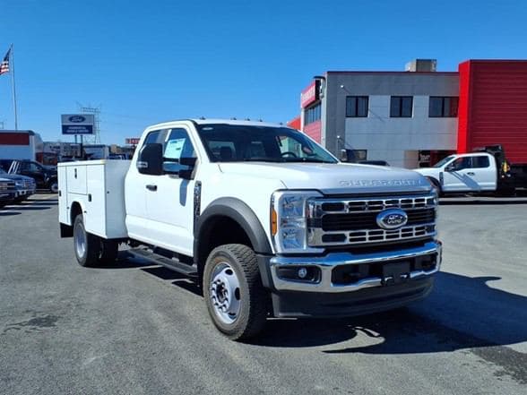2024 Ford F550 image 2