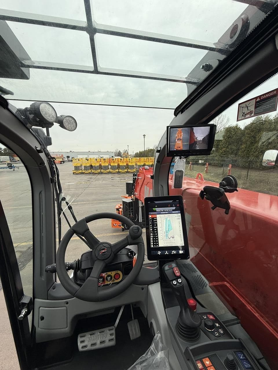 2024 MANITOU MRT3570 image 14