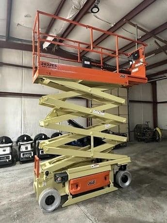 2015 JLG 2632ES image 5