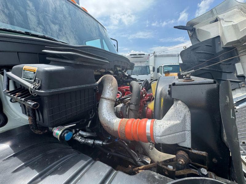 2017 International 4300 image 50