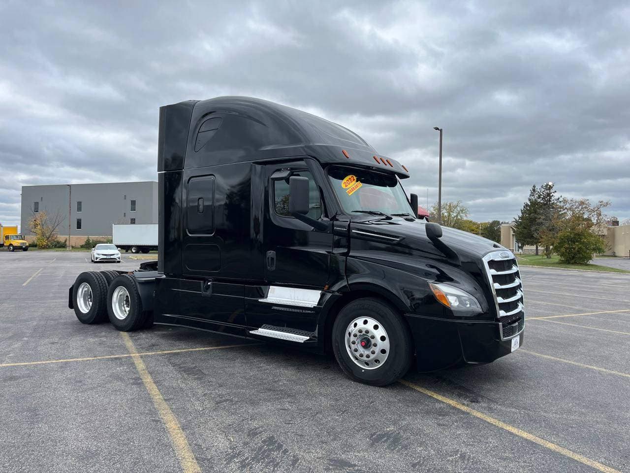 2022 Freightliner Cascadia image 3