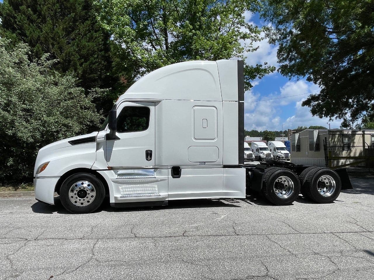 2019 Freightliner Cascadia 126 image 6