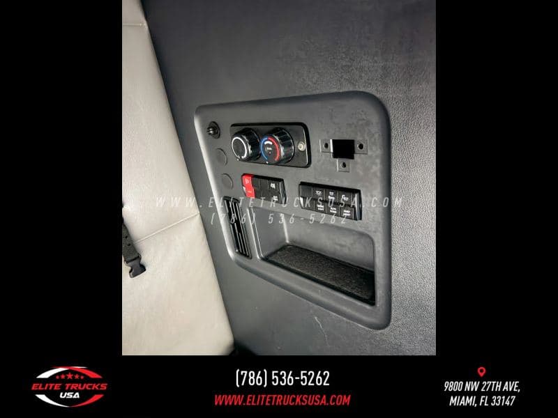 2022 Freightliner Cascadia 126 image 21
