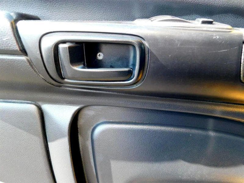 2018 Hino 338 image 11