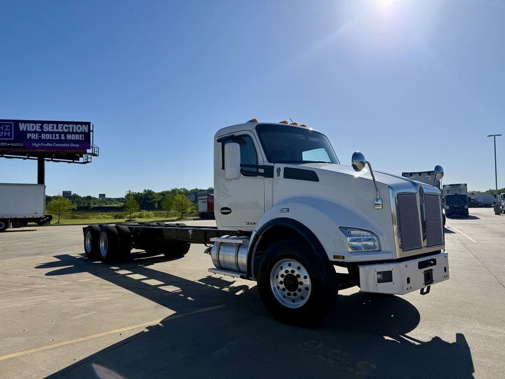 Used 2021 KENWORTH T880 image 14