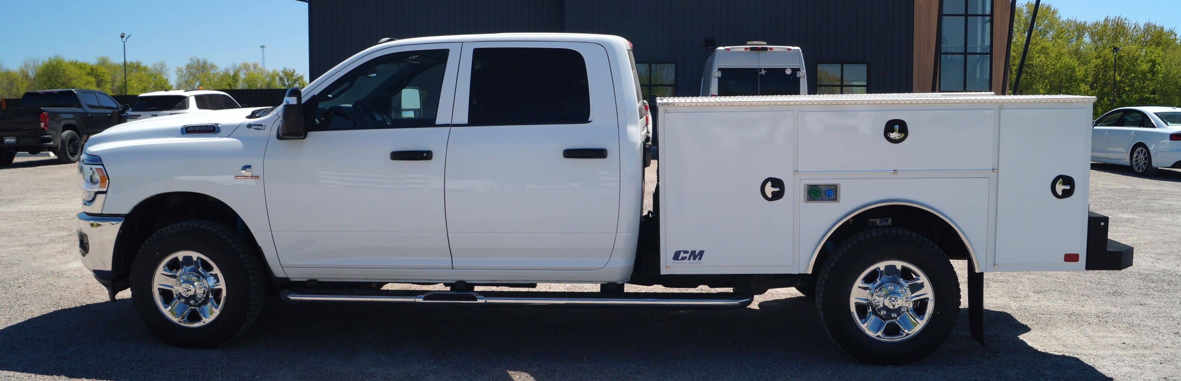 2024 RAM 2500 Tradesman - Service Utility Truck - 4WD 6.7L I6 Cummins image 8