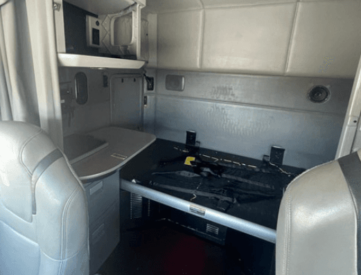 2020 Kenworth T680 image 4