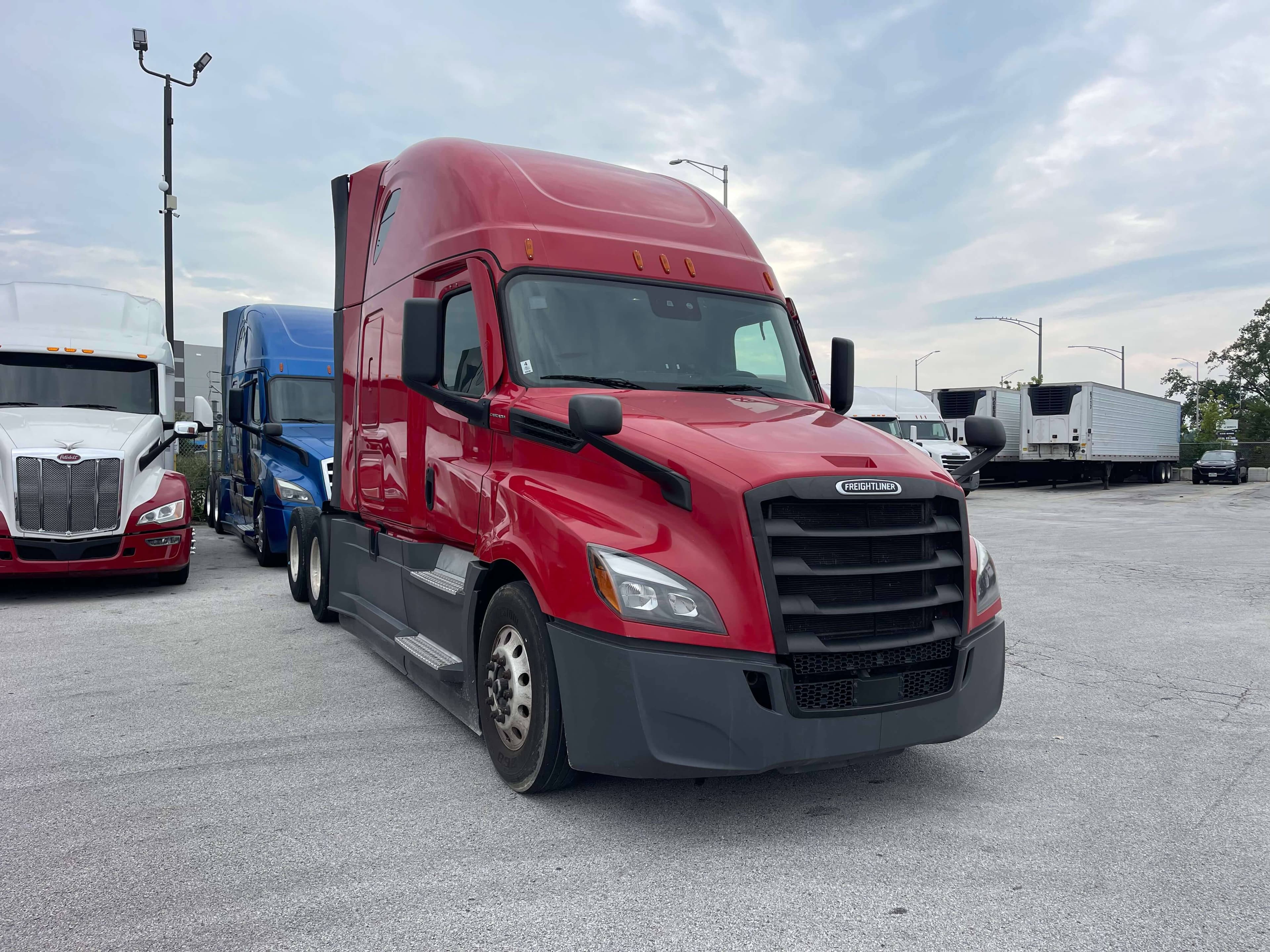 2023 Freightliner Cascadia 126 image 3