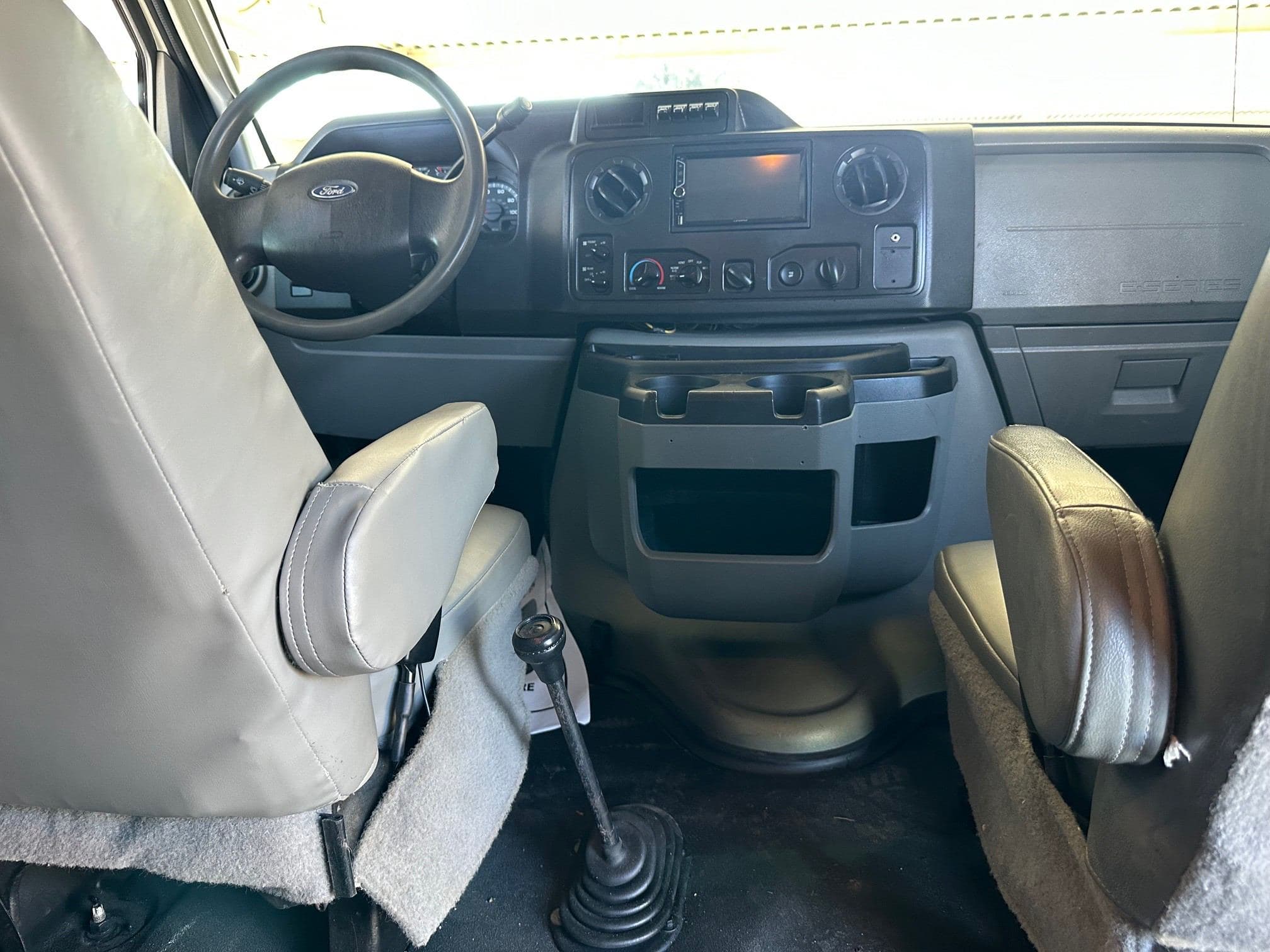 2013 FORD E350 SD 4x4 Passenger Van 13477 image 29