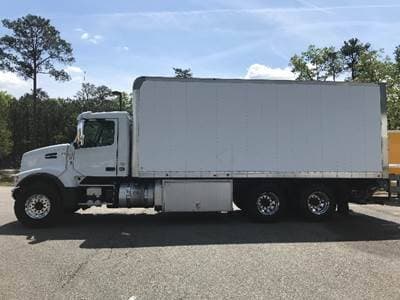 2018 Volvo VHD image 4