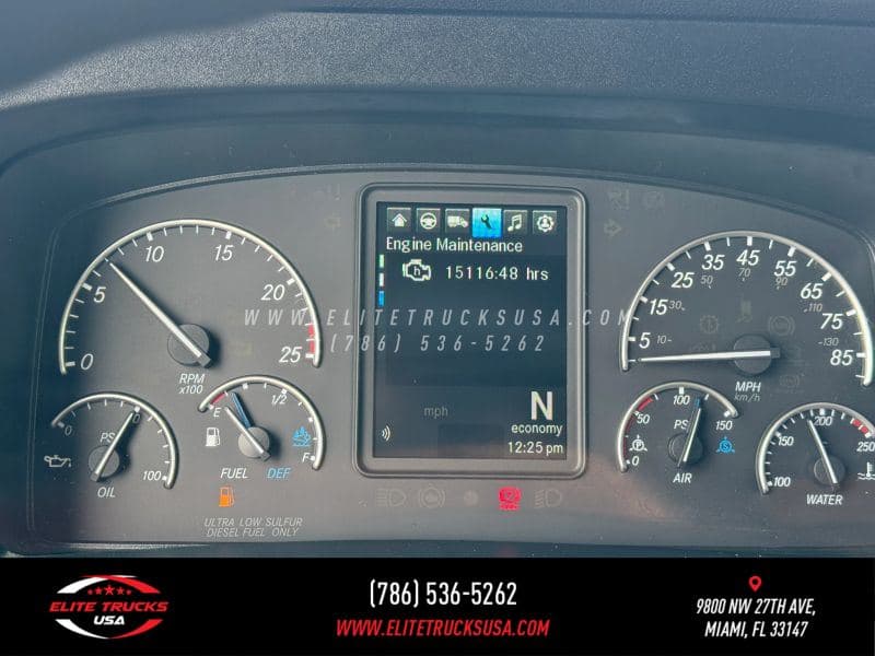 2022 Freightliner Cascadia image 14