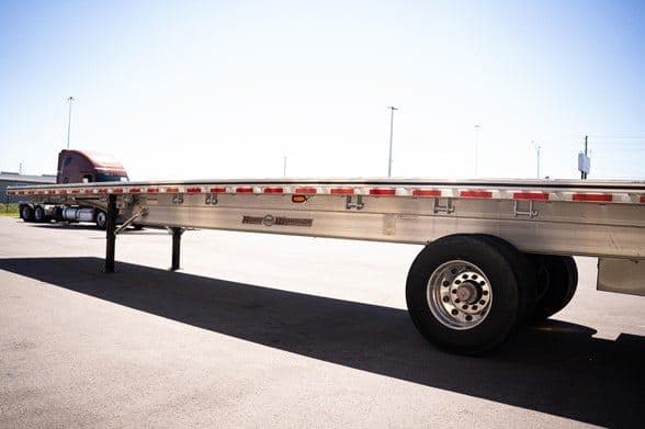 2025 Mac Trailer Mfg 1650 Cft image 4
