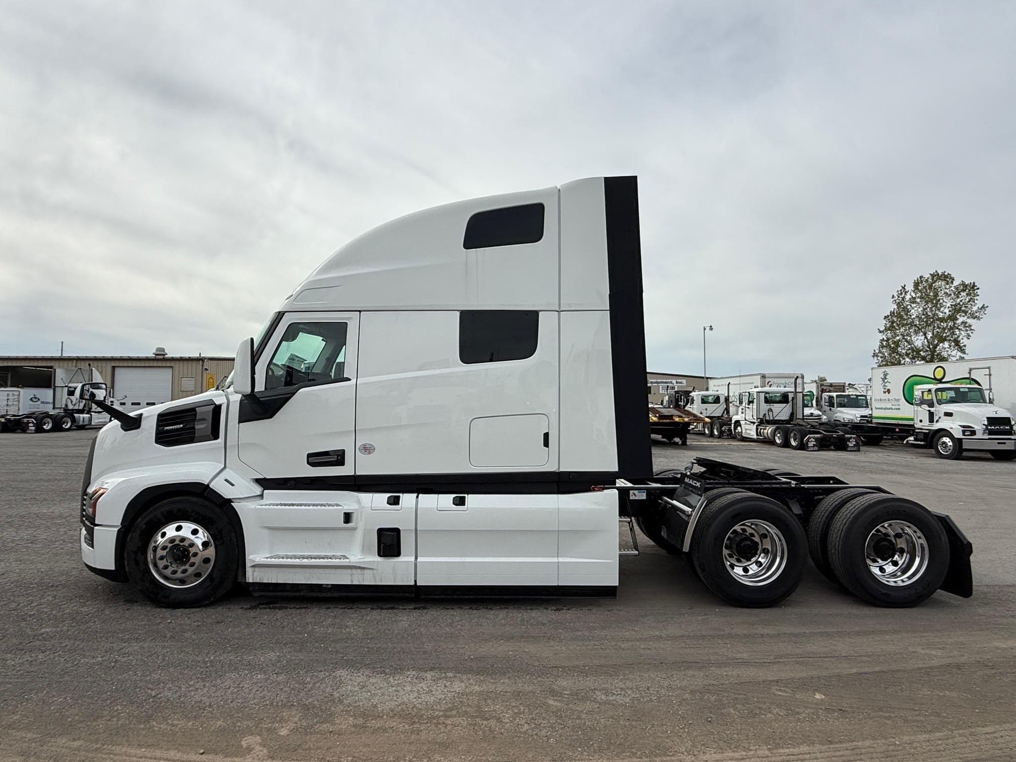 2026 MACK PIONEER 64T 121358 image 6