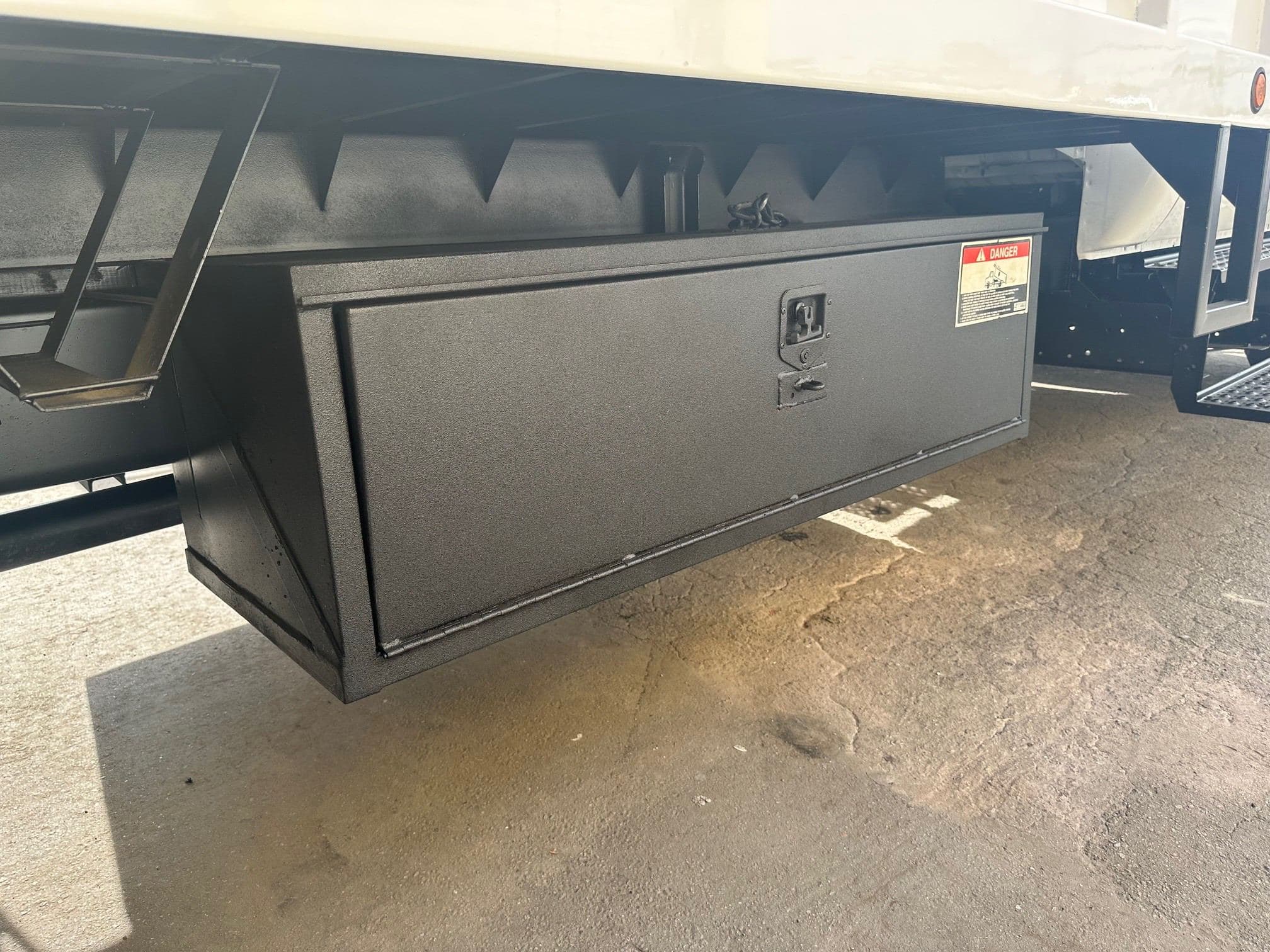 2015 FORD F650 SD Crew Cab Chipper Dump 13409 image 11