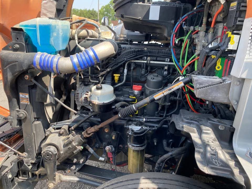 2022 Kenworth T680 image 11