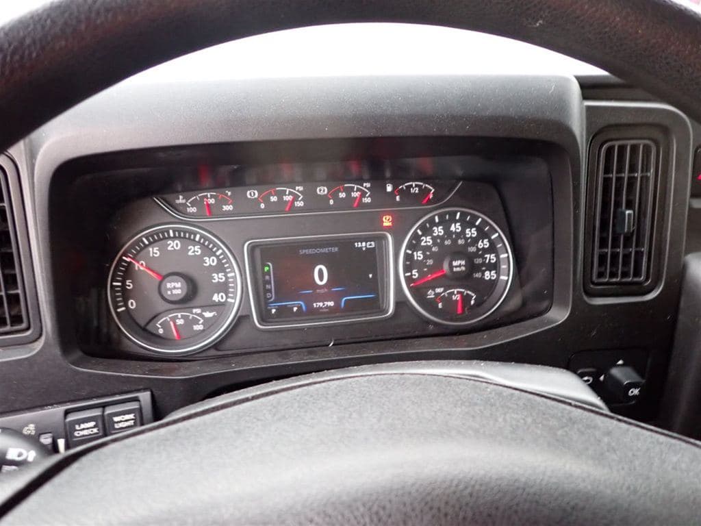 Used 2021 INTERNATIONAL MV607 image 6
