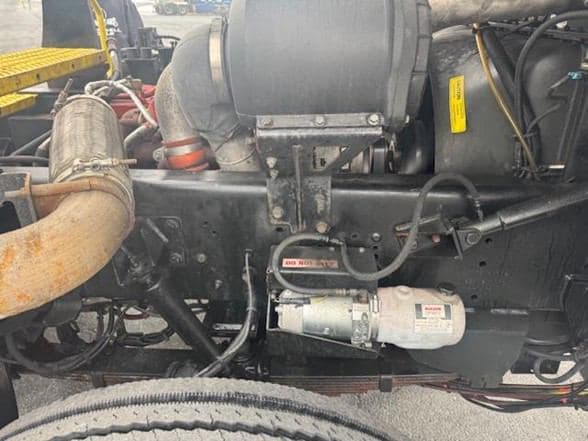 2019 AUTOCAR XSPOTTER TNF494021 Web image 6