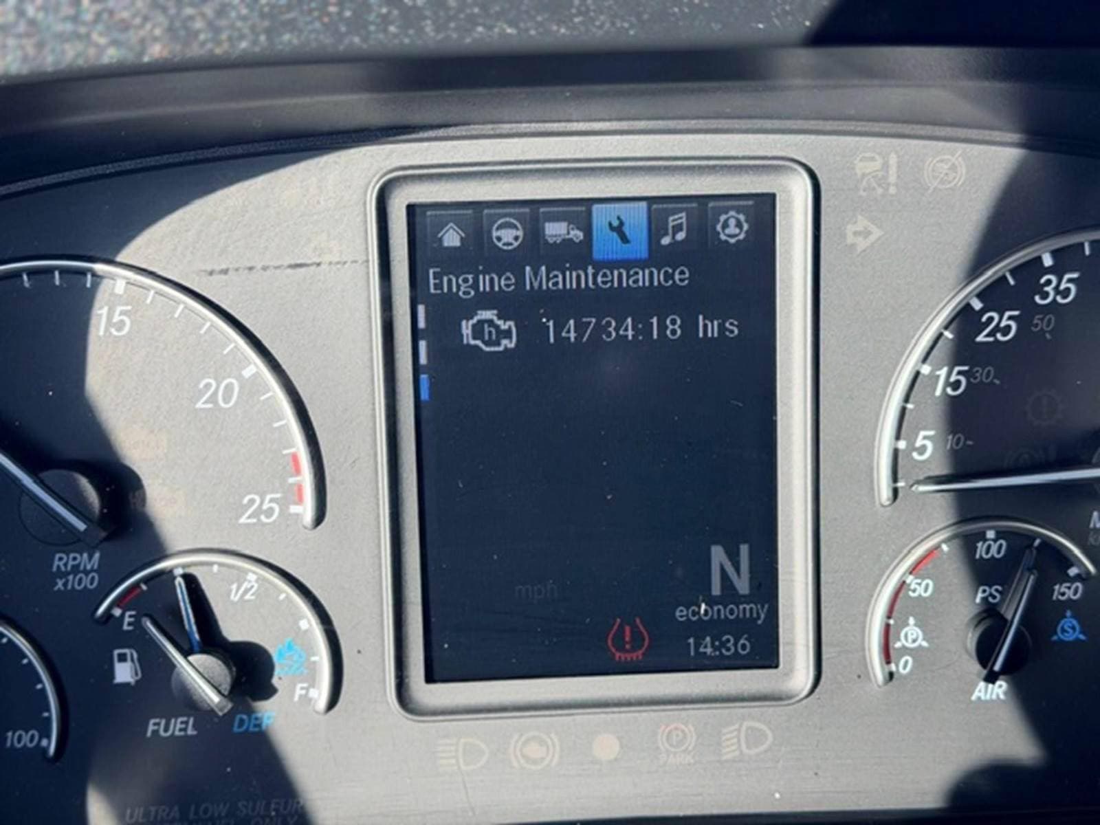 2022 Freightliner Cascadia 125 Sleeper Semi Truck - 72" Raised Roof Sleeper, Detroit 455HP, Automatic image 9