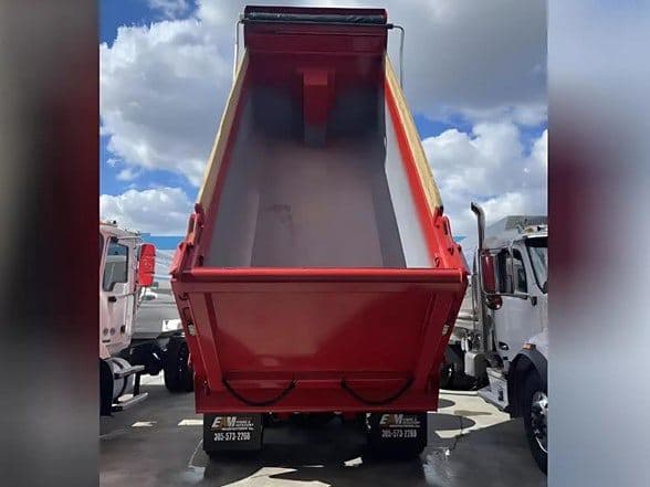 2025 Kenworth T880 image 6