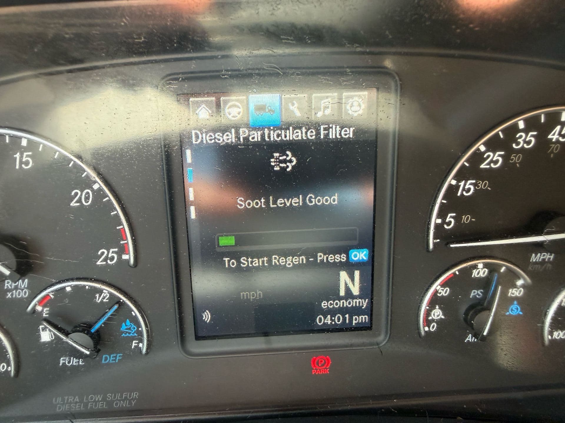2022 Freightliner - 448k - 14k Hours - 455 HP - Swift Fleet! image 13