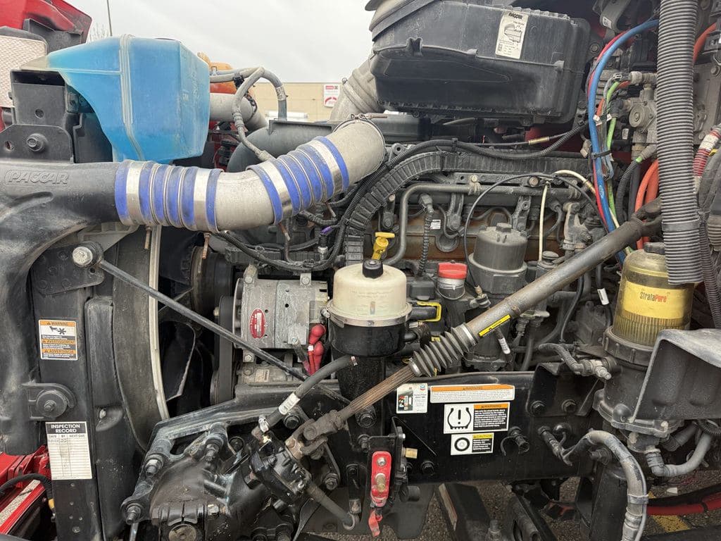 Used 2022 PETERBILT 579 image 28