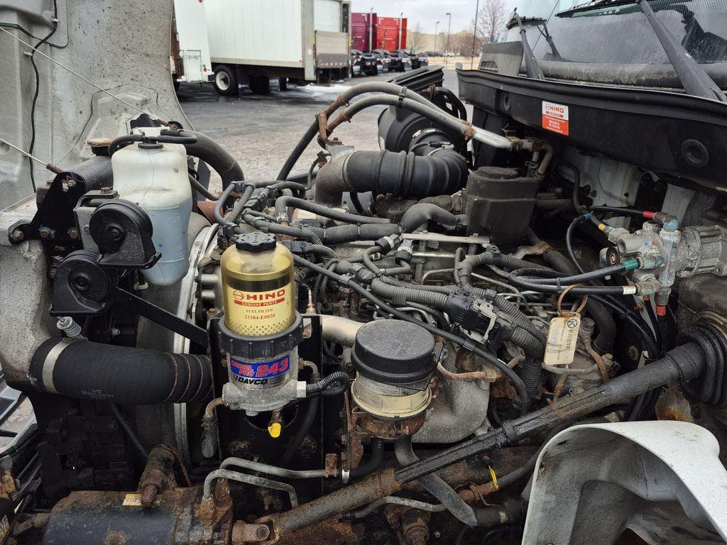 2018 Hino 338 image 12