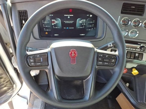2026 Kenworth T880 image 13