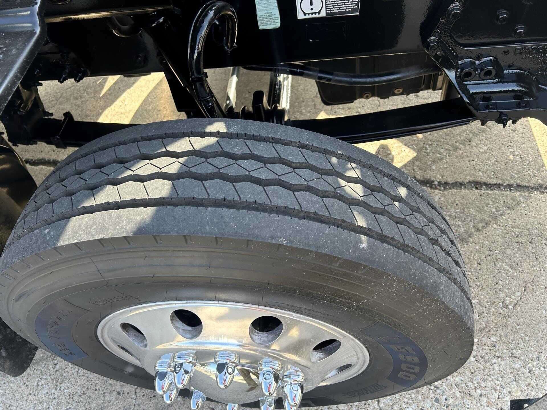 Used 2020 Peterbilt 579 Conventional - Day Cab in Houston, TX image 14