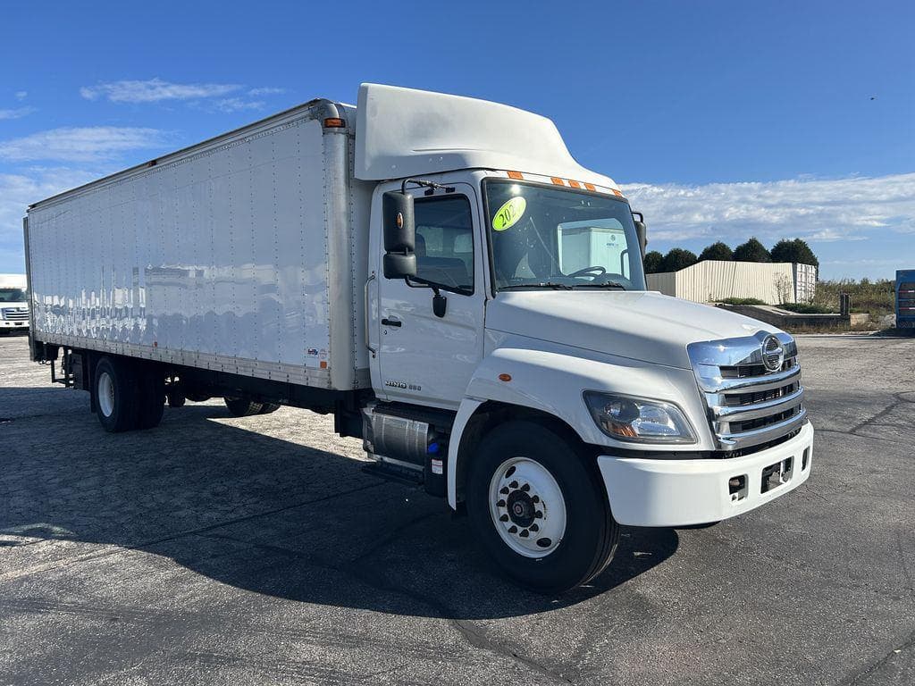 2020 Hino 338 image 7