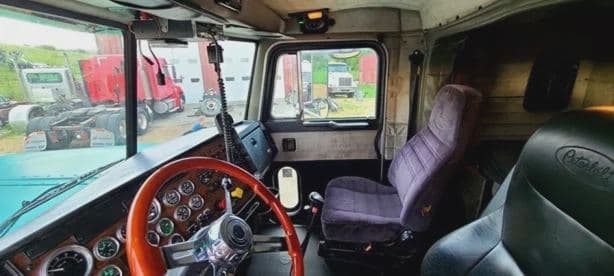 1999 PETERBILT 379 image 3