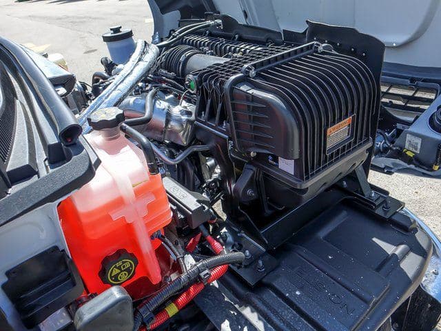 2024 Chevrolet Silverado 5500HD Work Truck 20'x96"x91" Box Truck image 17