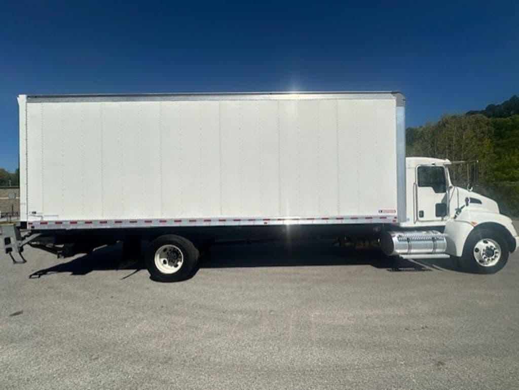 Used 2022 KENWORTH T270 image 11