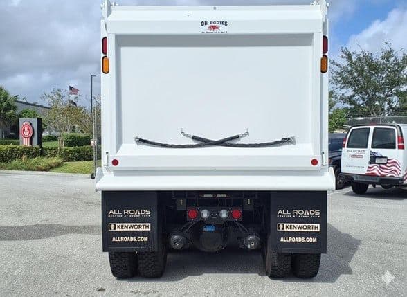 2025 Kenworth T880 image 4