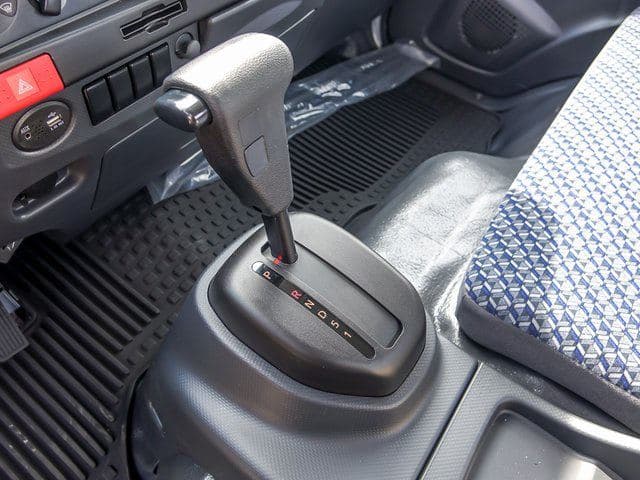 2025 Chevrolet 4500 HG LCF Gas Work Truck image 12