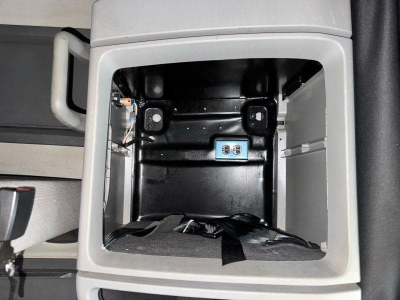 2020 Volvo VNL image 45