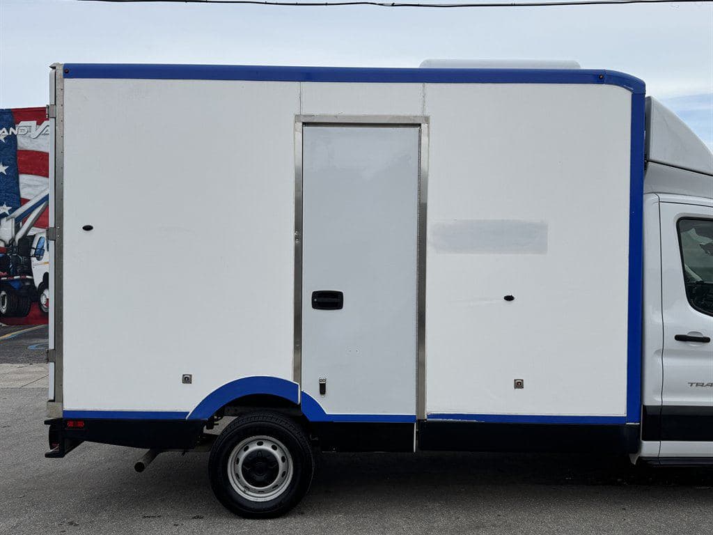 2023 Ford Transit T-350 image 14