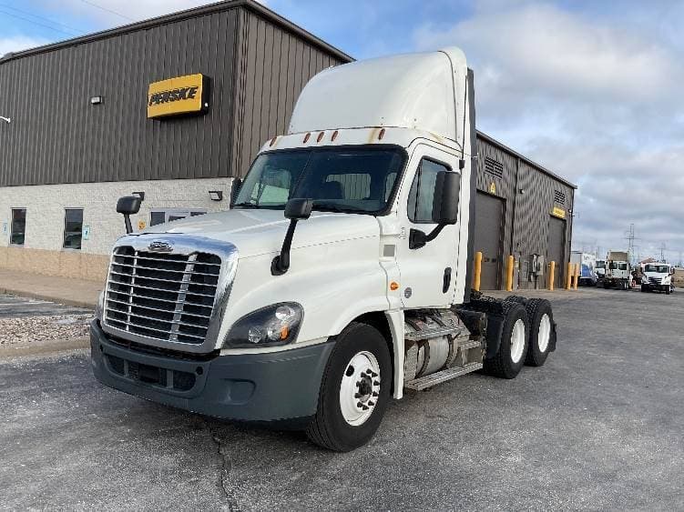 2018 Freightliner Cascadia image 10