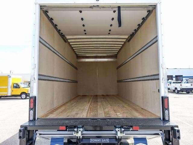 2025 Chevrolet 4500 HG LCF Gas Work Truck 176" Wheelbase Cab Chassis image 9