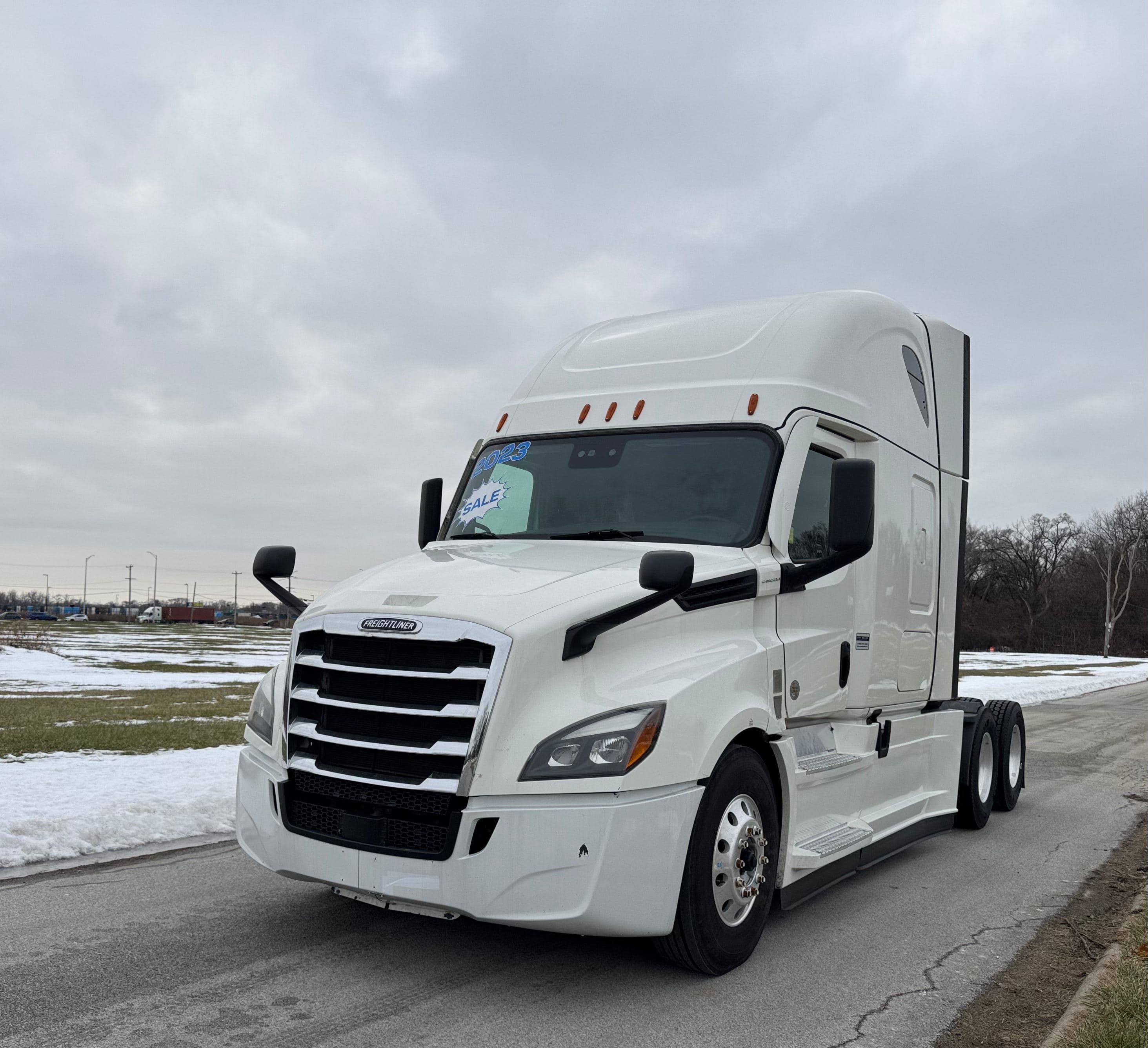2023 Freightliner Cascadia 126 image 1