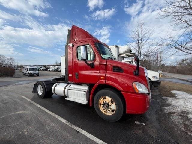 2017 Freightliner Cascadia 113 image 6
