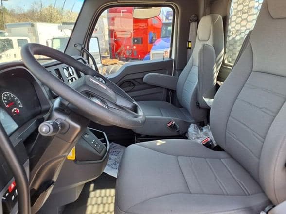 2025 Kenworth U7-10 image 17