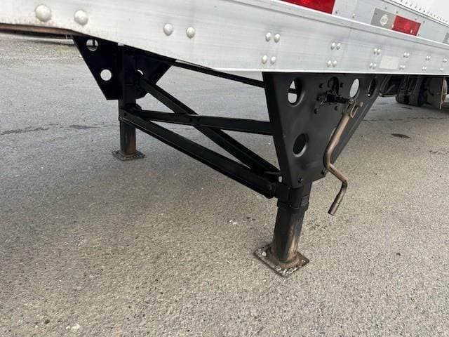 2018 Utility 53` Dry Van Trailer image 6