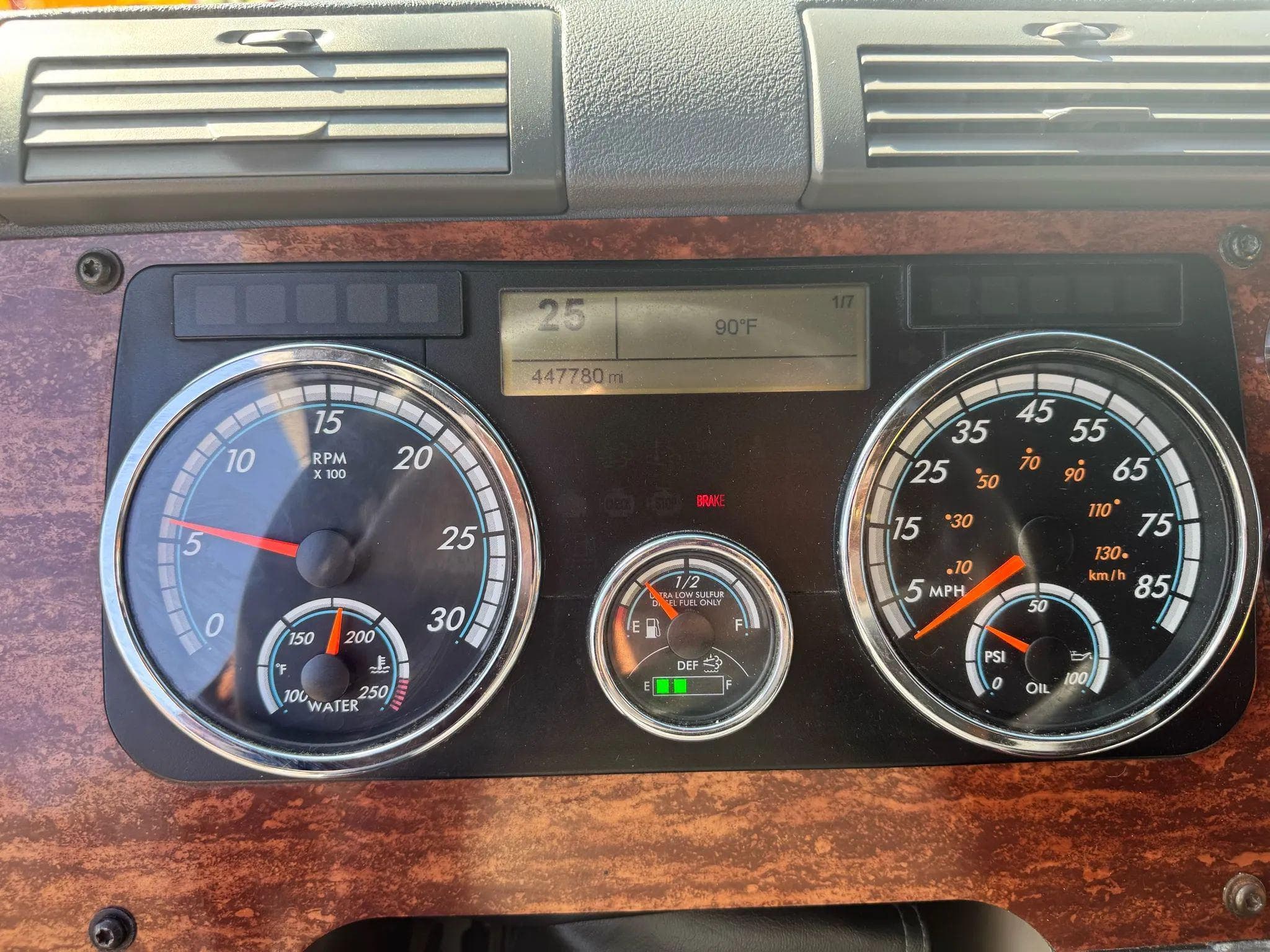 2016 Freightliner Cascadia image 35